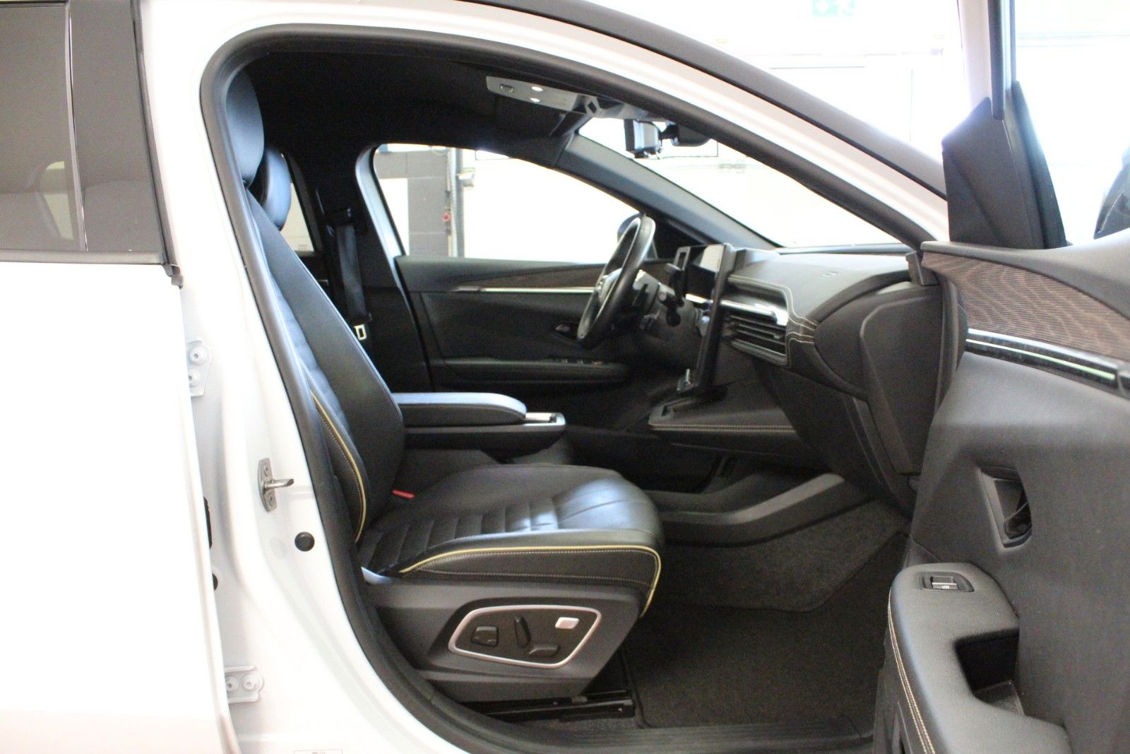 Fahrzeugabbildung Renault Megane E Tech Iconic EV60 220hp optimum charge