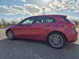 Mercedes-Benz A250e Progr*Night*Pano*HUD*Distr*Gar*Vollausst - mit Hybrid-Antrieb: Rot, Schiebedach, Limousine