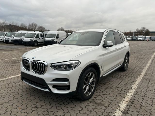 BMW X3 xDrive 30d xLine AHK LED SHZ Live Cockpit HUD