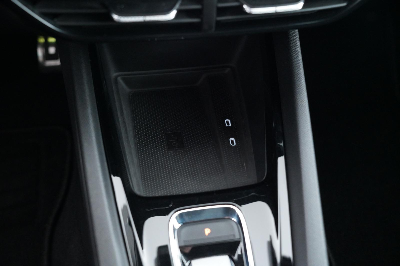 Skoda OCTAVIA COMBI RS 2.0TSI DSG HEAD-UP+SCHECKHEFT