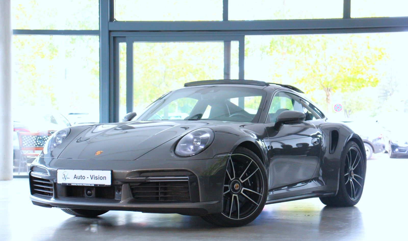 PORSCHE 992 911 Turbo S (992) *Matrix* ApprovedGarantie10.27