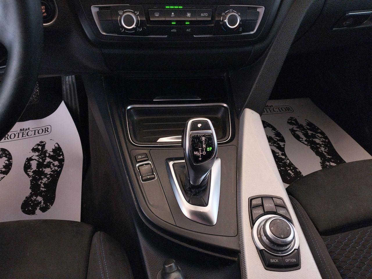 BMW 320 2014 — photo 14