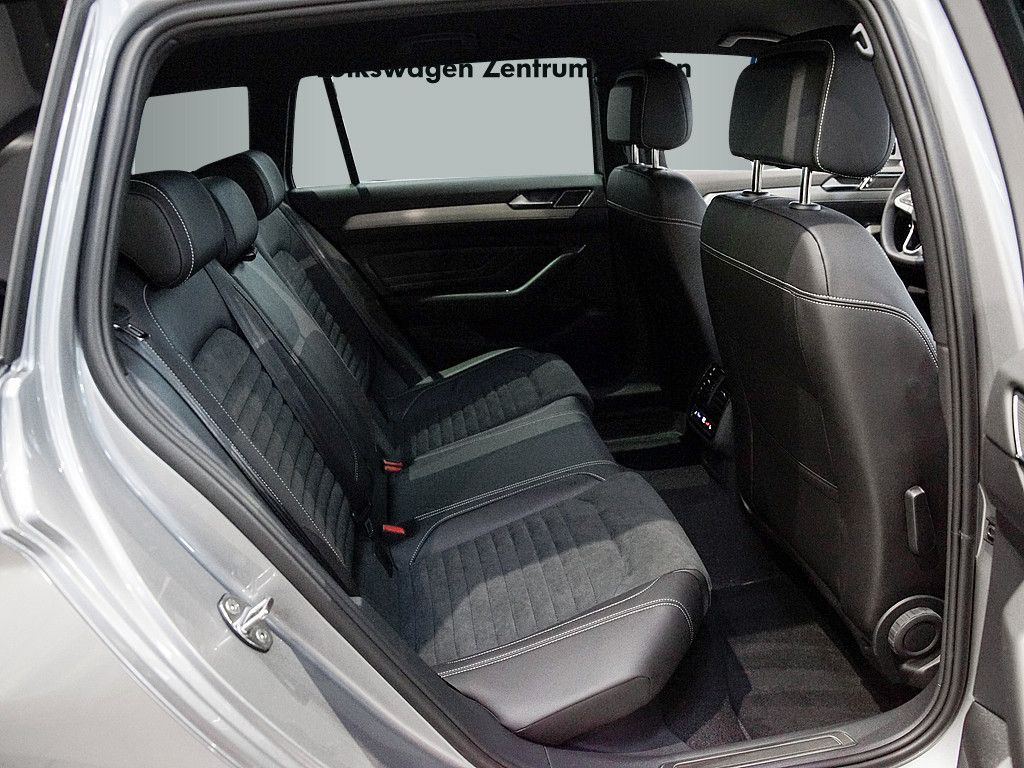 Fahrzeugabbildung Volkswagen Passat Variant 2.0 TDI Elegance KAMERA NAVI ACC