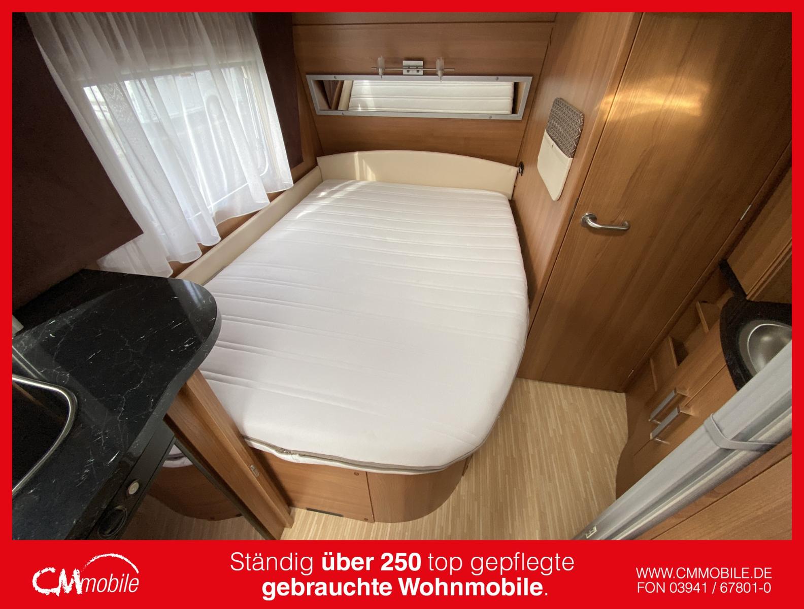 LMC Musica 470 D - Rundsitzgruppe - Festbett längs