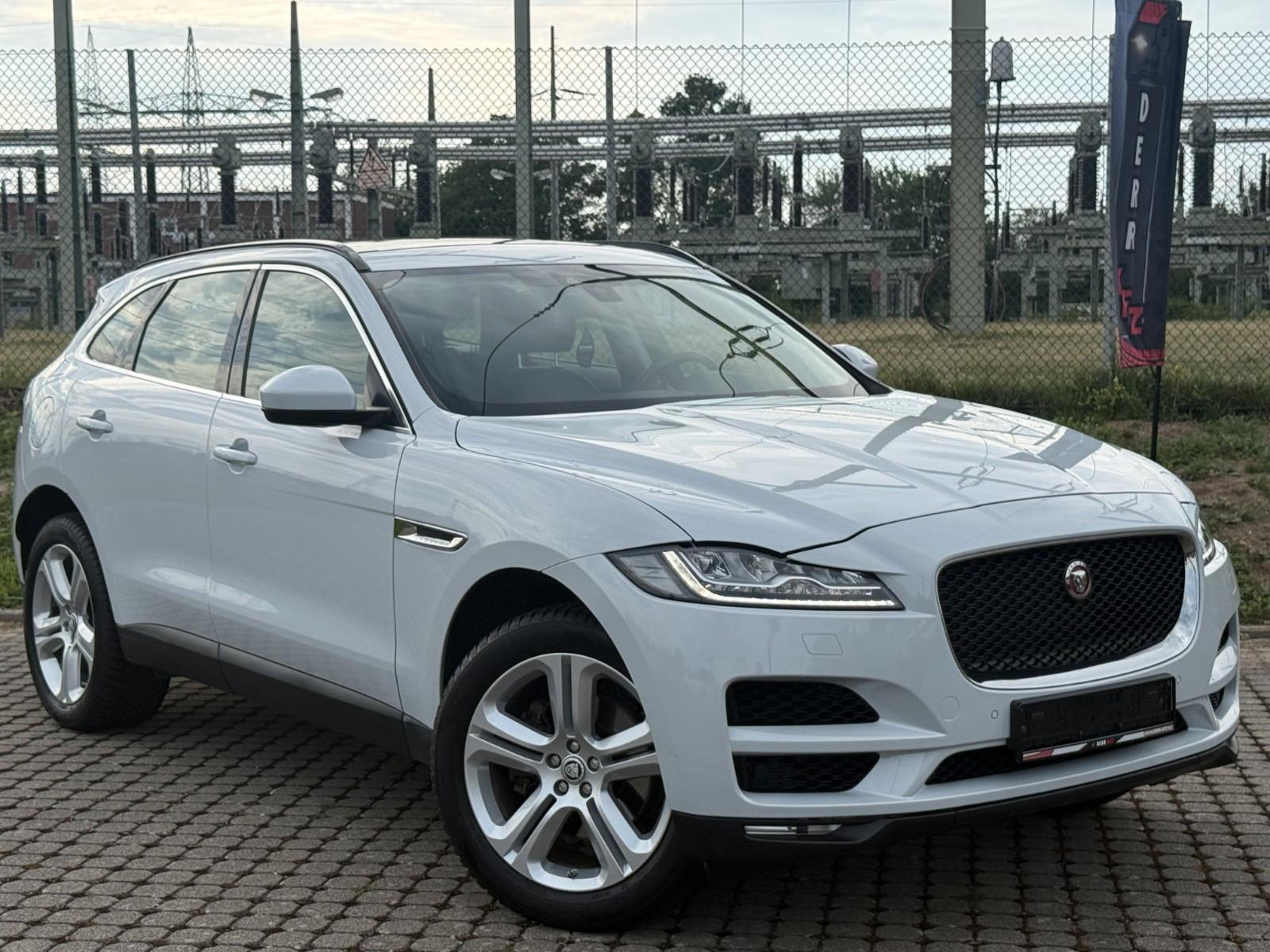 Jaguar F-PACE Prestige AWD / Digital Tacho / Panorama