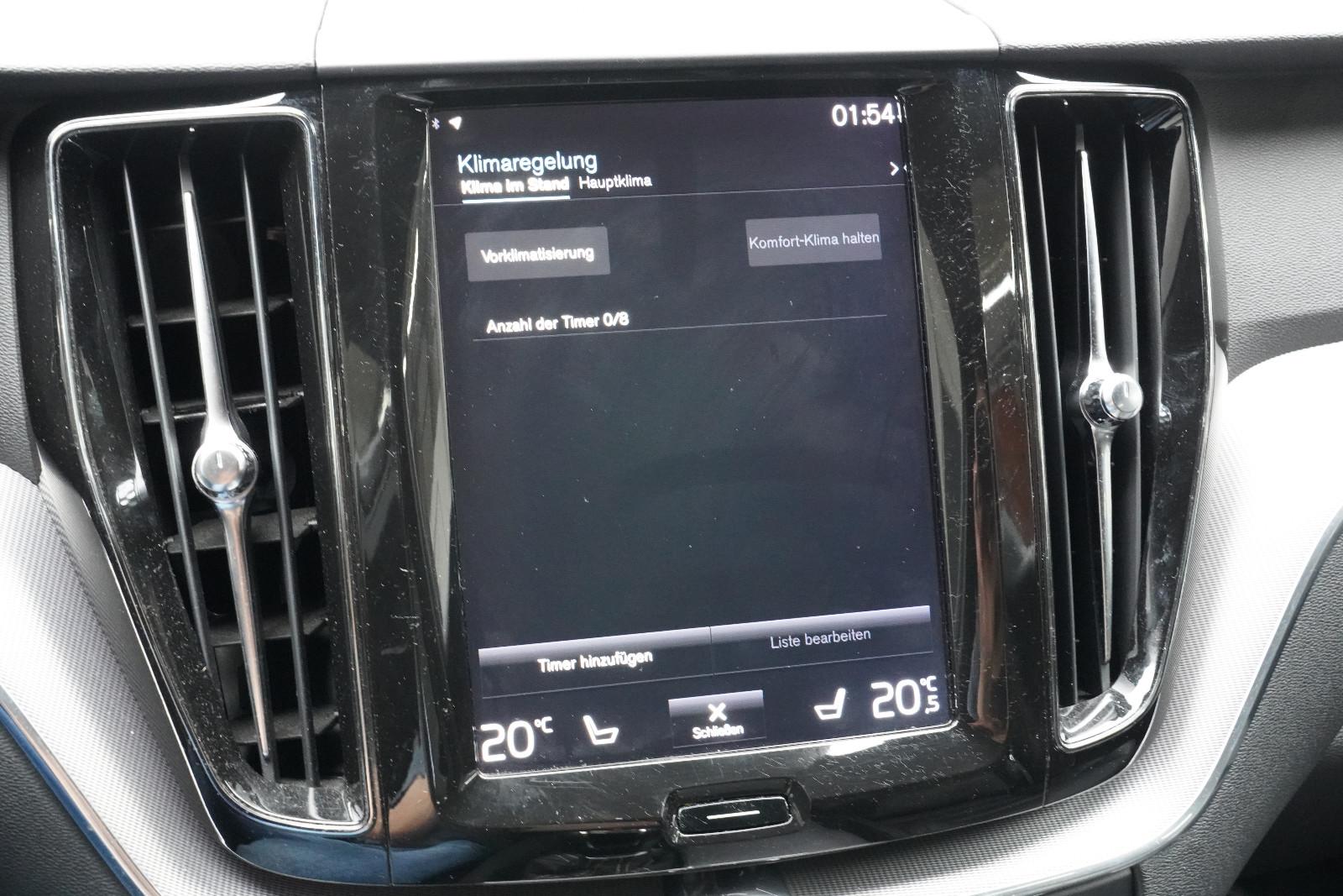 Volvo XC60 2.0 R-Design SHZ CarPlay Keyless PDC GRA