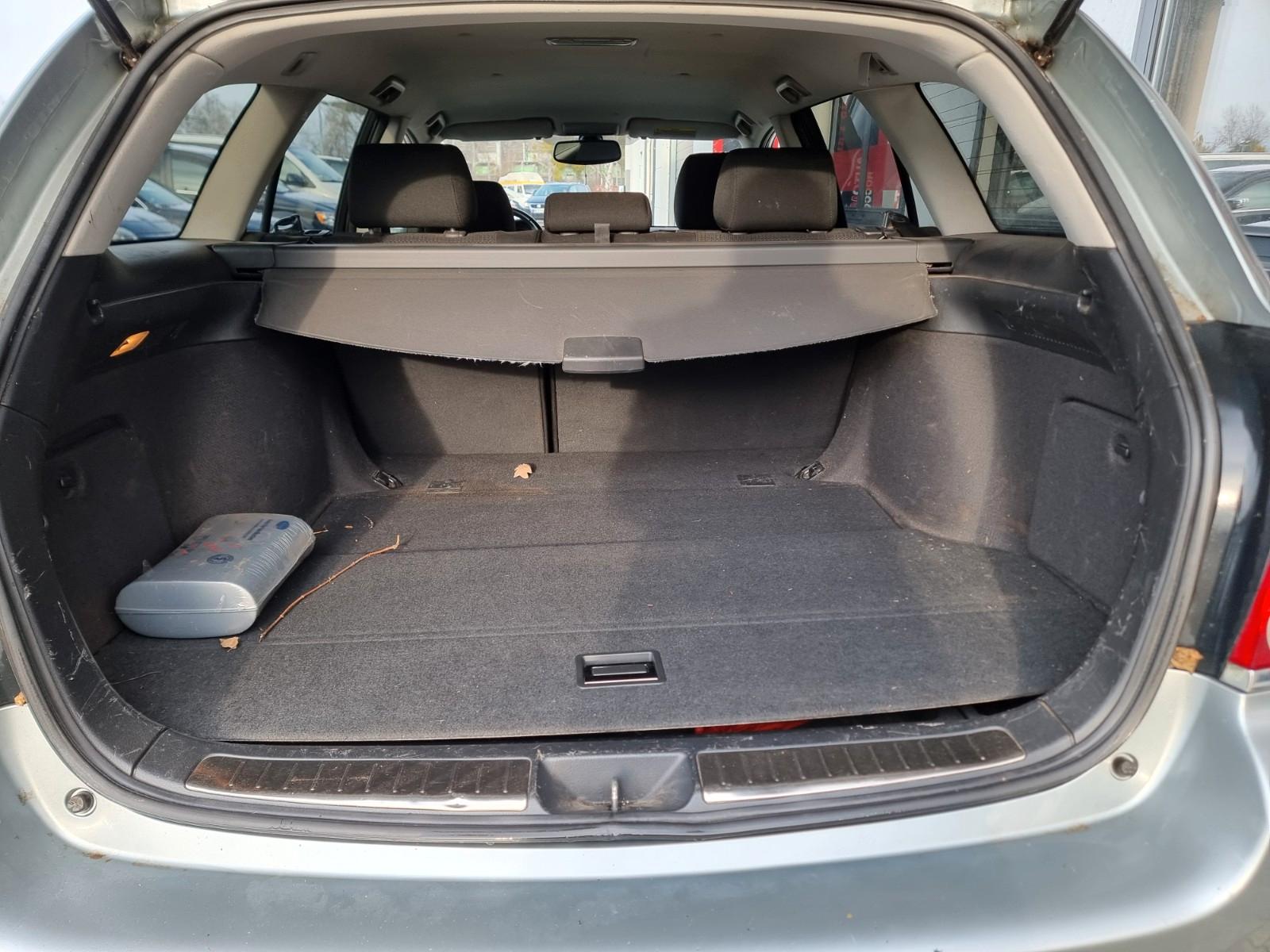 Toyota Avensis 2009 — photo 9
