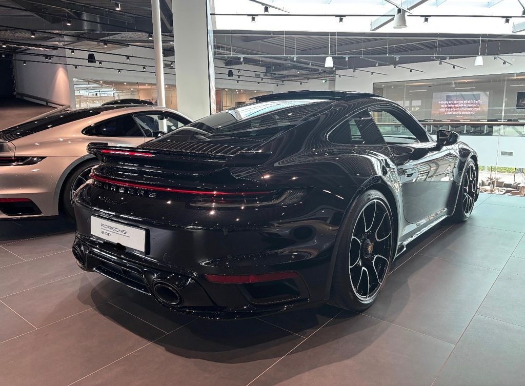 Image of Porsche 992