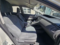 Fahrzeugabbildung Prius Life 1.8 VVT-i HUD Klimaautom Keyless Entr