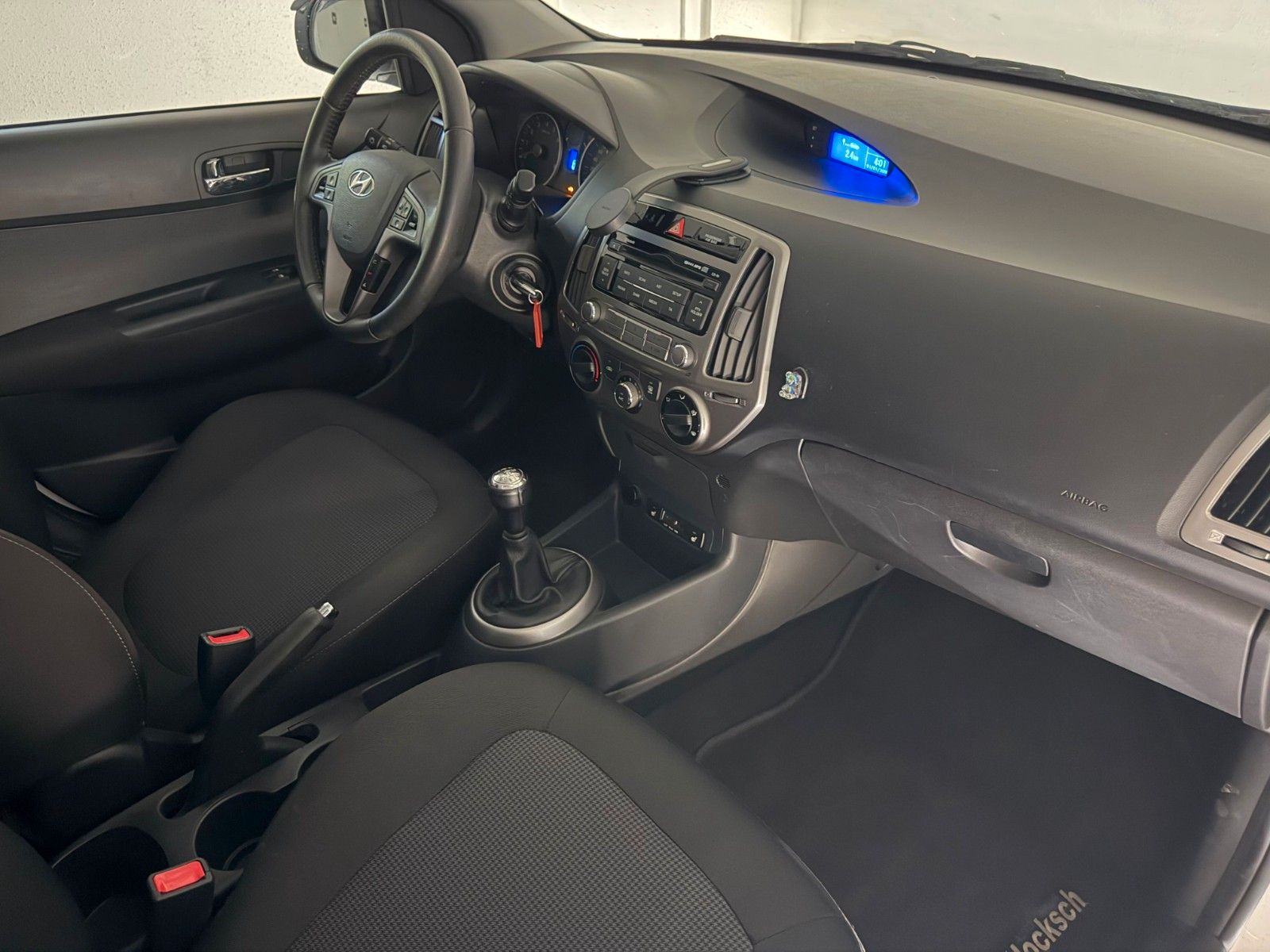 Fahrzeugabbildung Hyundai i20 FIFA World Cup Edition/KLIMA/SHZ