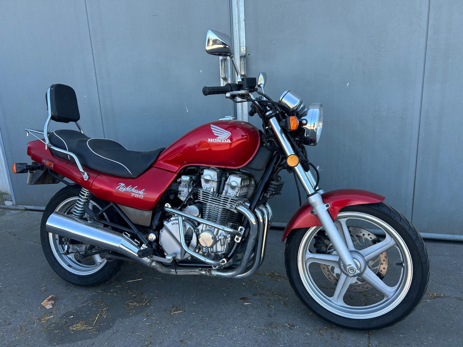 Honda CB 750 SEVENFIFTY NIGHTHAWK
