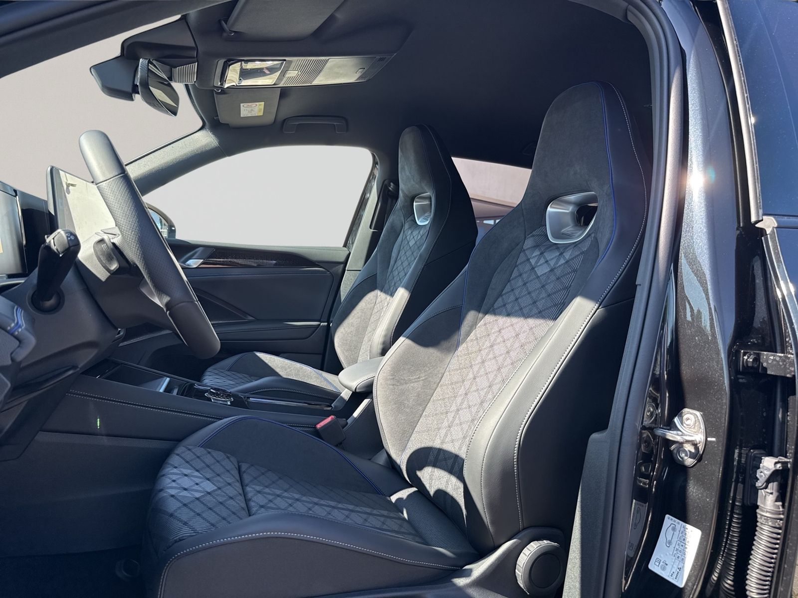 Tiguan 1.5 TSI eHybrid R-Line, AHK, IQ.Drive, Bl
