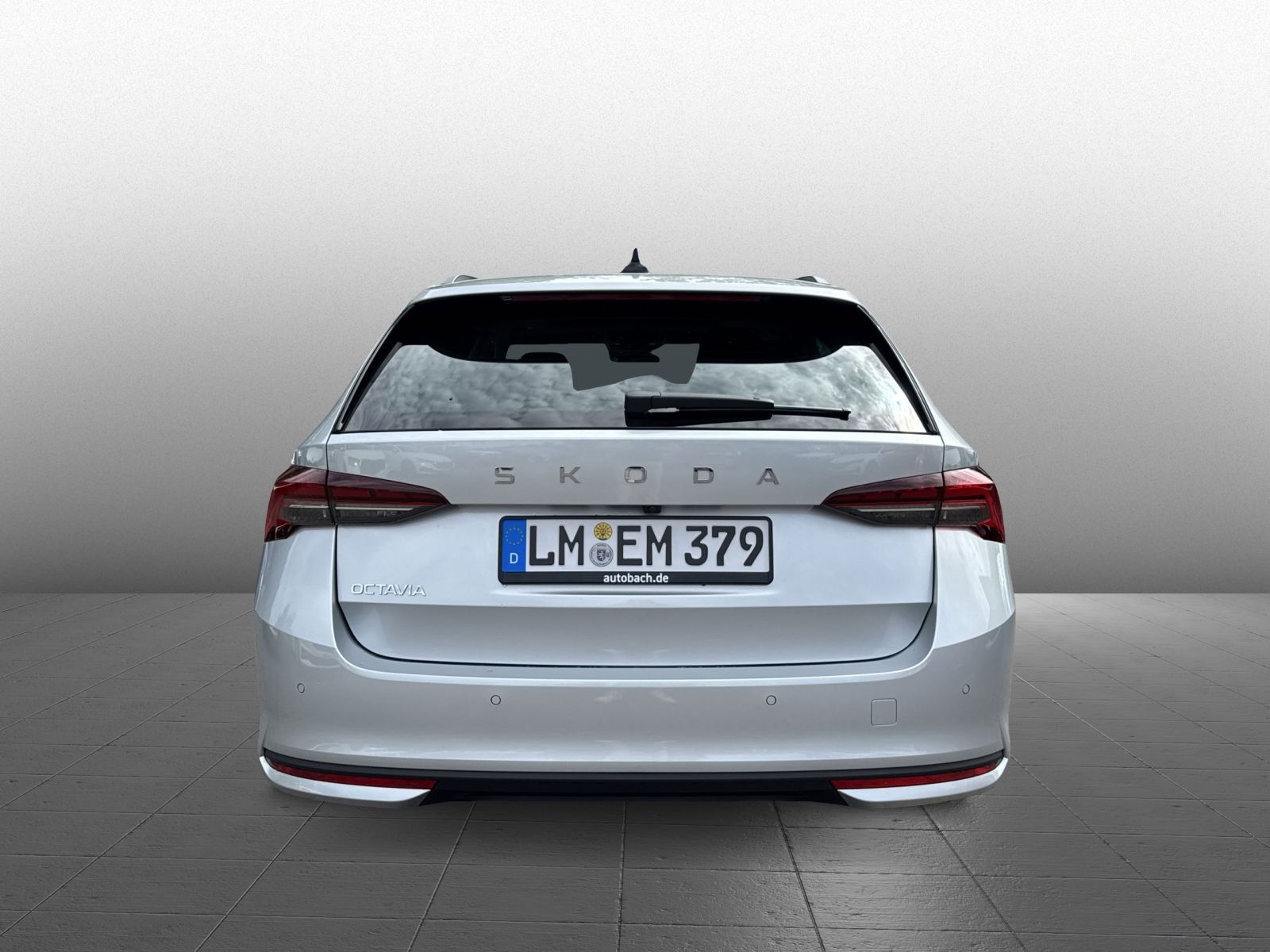 Skoda Octavia Combi Tour 2.0 TDI DSG Navi ACC HuD Pano imagem 3