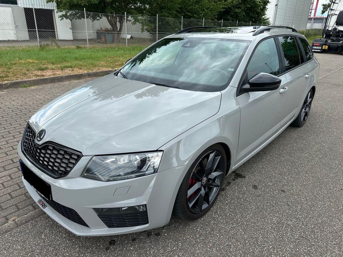 Skoda Octavia 2.0 TDI Combi RS PANO 2.Hand