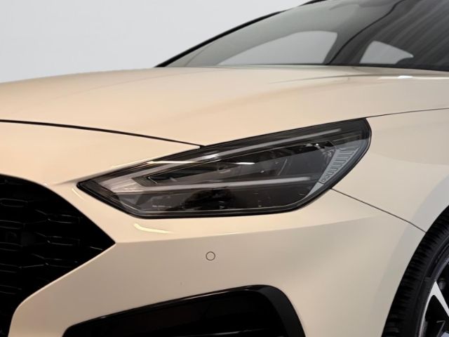 Fahrzeugabbildung Hyundai i30 cw Advantage Navi Digitales Cockpit LED ACC