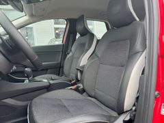 Fahrzeugabbildung Captur II Intens 1.3 TCe 140 EU6d