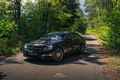 MERCEDES-BENZ C 63 AMG Coupe*H&K*PANO*LEDER*LED*MEMORY*DISTRON MERCEDES-BENZ C 63 AMG Coupe*H&K*PANO*LEDER*LED*MEMORY*DISTRON