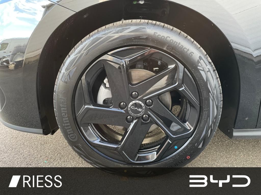 BYD SEAL 6