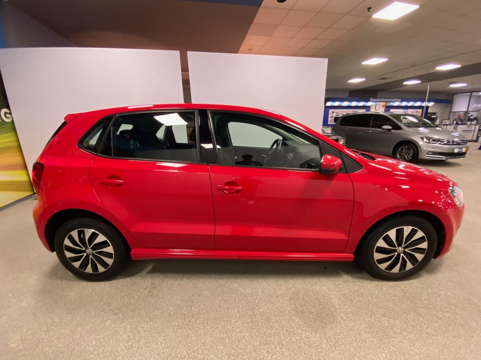 Fahrzeugabbildung Volkswagen Polo 1.0 TSI Trendline BlueMotion SITZHEIZ+ALU