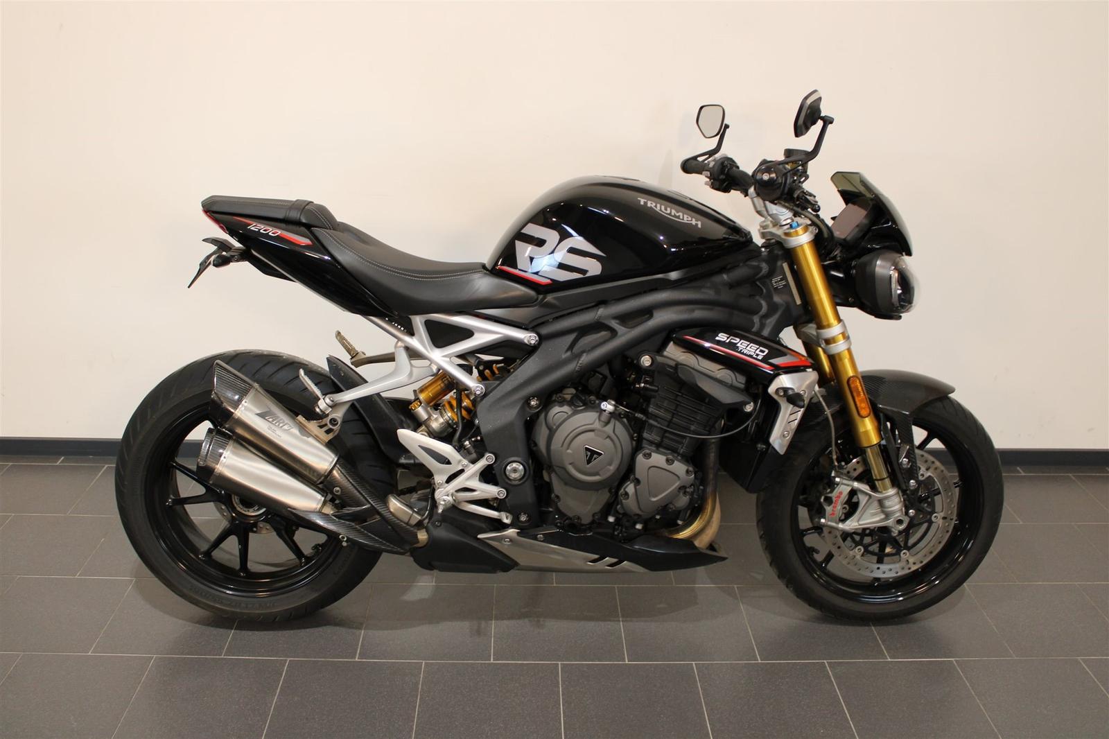 Triumph Speed Triple 1200 RS Modell 2022 / Zard Auspuff