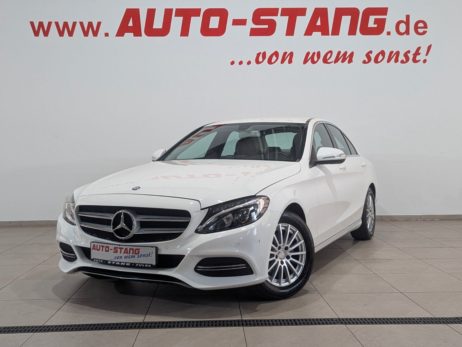 MERCEDES-BENZ C 180 CGI*SCHECKHEFT+TEILLEDER+TEMPOMAT+LED*