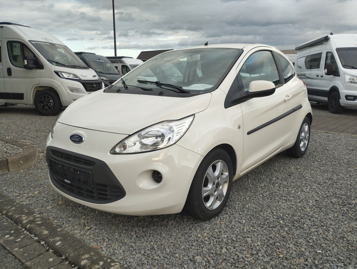 Fahrzeugabbildung Ford Ka 1.2 Trend heiz.Frontscheibe SHZ ALU Klima