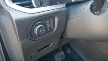 Bild 9 Opel Andere GRANDLAND 1.2 GS