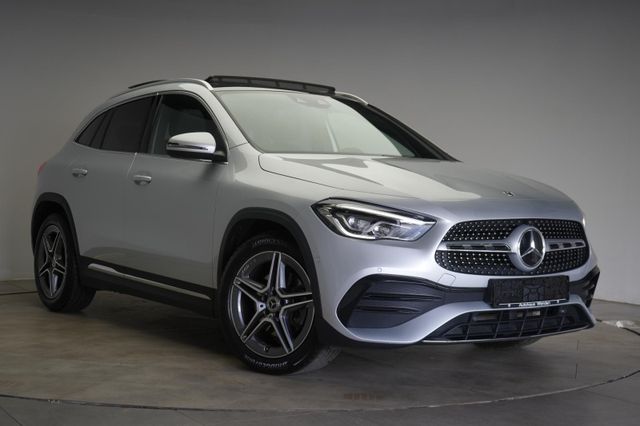MERCEDES-BENZ GLA 250 4Matic 8G-DCT AMG Temp/Kamera/Pano/Lane/