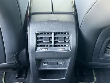 Peugeot 308 GT 1.2 PureTech 130 360+Kam.+KeyLess+Massage