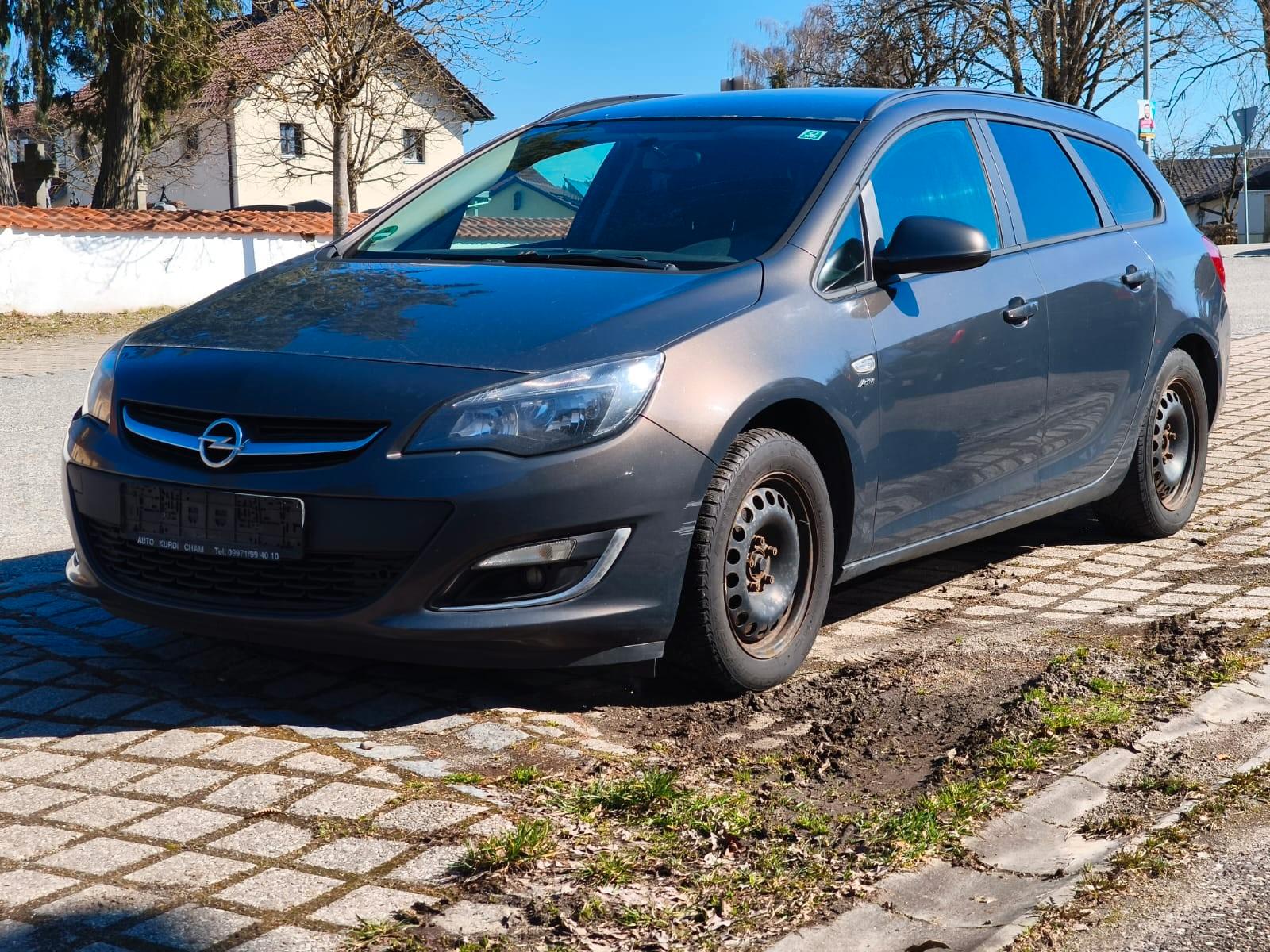 Opel Astra J Sports Tourer Active 1,9 Diesel