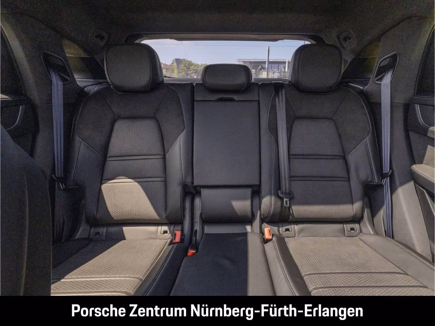 Porsche Cayenne GTS Coupe BOSE Pano LED-Matrix HUD InnoD