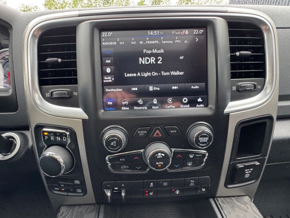 Fahrzeugabbildung Dodge RAM 5.7 Fahrwerk 2,11m hoch 22" Schiebed. Leder