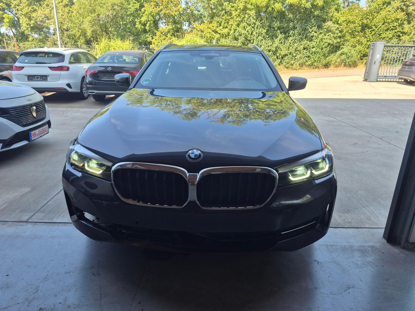 BMW 520 5 Touring 520 i +LEDER+PANORAMA+LED+NAVI
