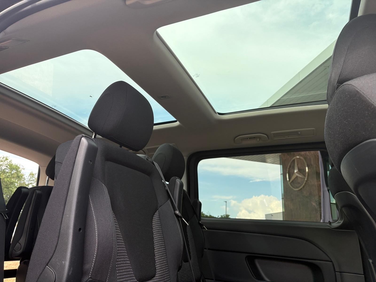 Mercedes-Benz V 250 Style Lang Pano*LED*Standhz*AHK*Distr*360°