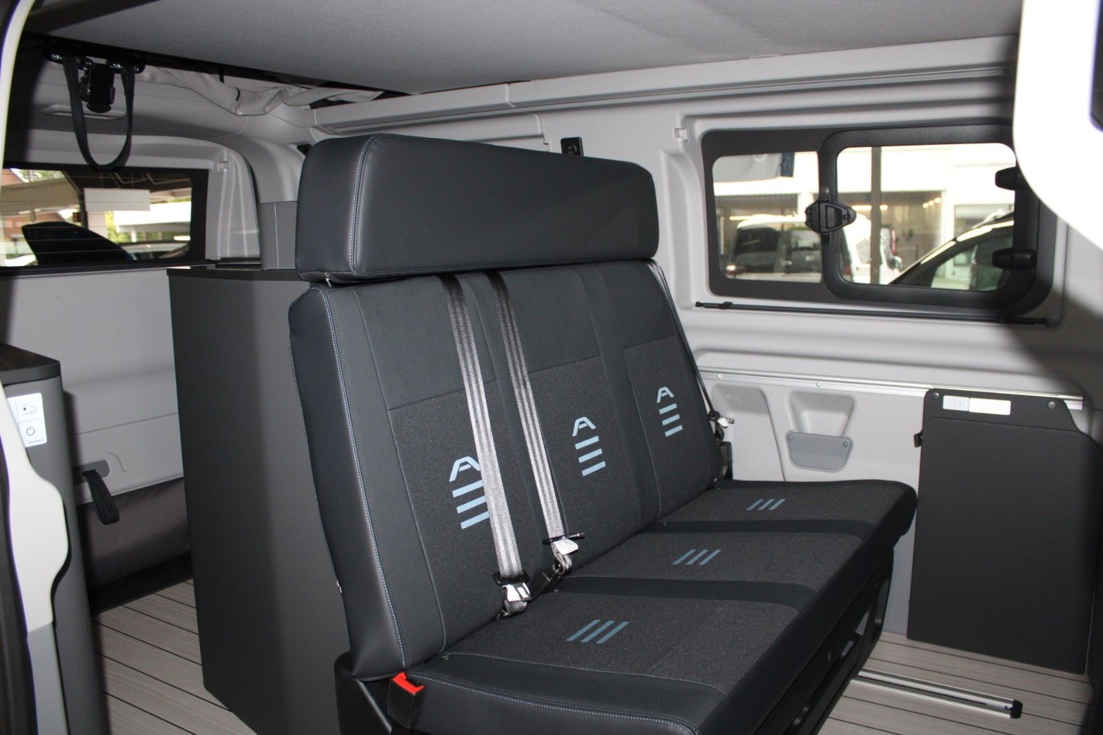 Fahrzeugabbildung Ford NUGGET L1 Active MARKISE + Aufstelldach SOFORT