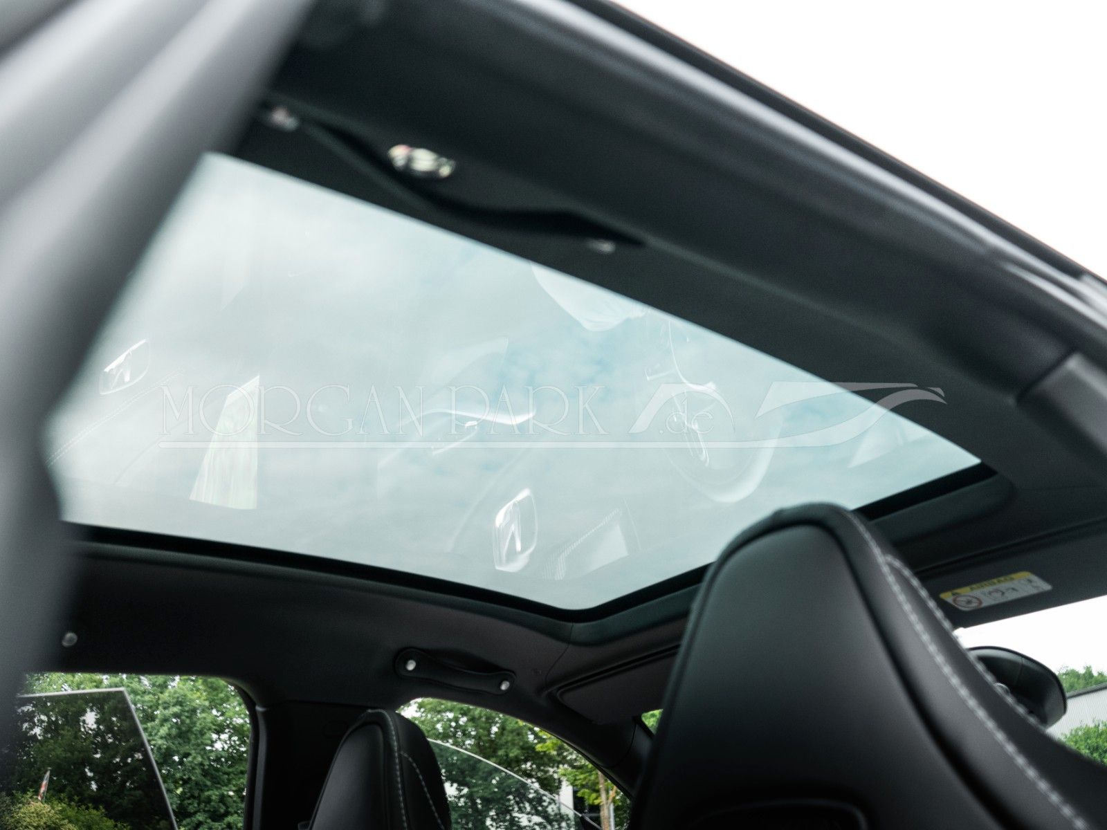 Fahrzeugabbildung Aston Martin DBX 707 1.Hd. MwSt. *Sonderlack* VOLL