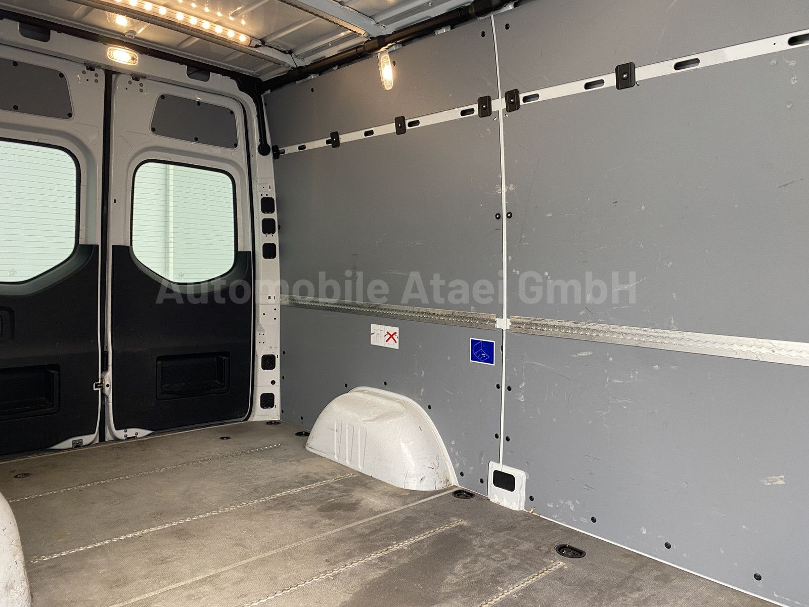 Fahrzeugabbildung Mercedes-Benz Sprinter 316 Automatik AHK+ KAMERA+ NAVI 9895