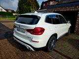 BMW X3 xDrive30i, Luxury Line, Top gepflegt - BMW X3 in Duisburg