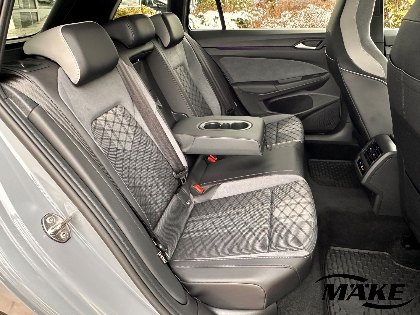 Golf Variant R-Line Black Style 2.0 TDI DSG AHZV