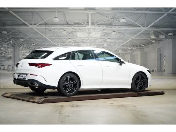 Mercedes CLA 180 Shooting Brake - 3