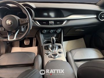 Alfa-Romeo Stelvio - 10
