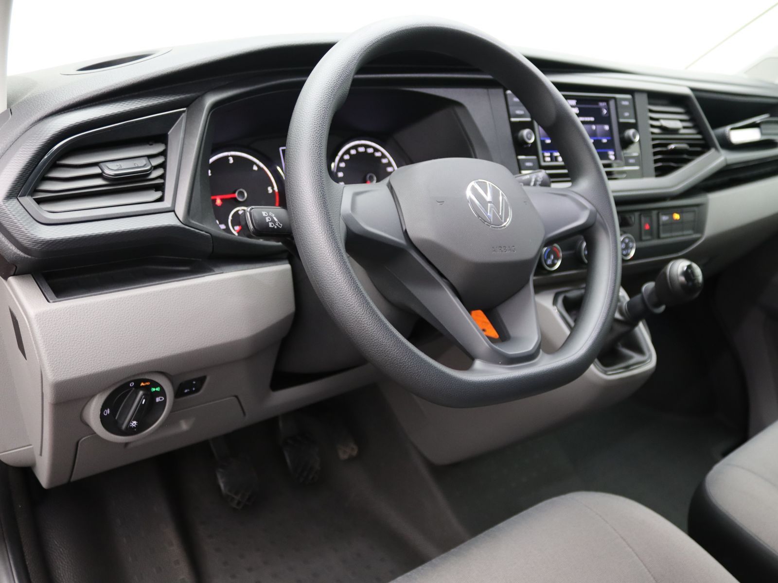 Volkswagen T6 Kombi - Bild 17