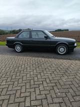 BMW 318 is - BMW 318: Is