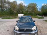 Toyota RAV 4 - gebrauchte Toyota RAV 4 aus dem Jahr 2003