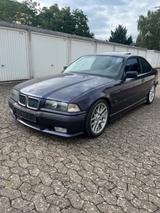 BMW e36 318is 1 Hand M Paket ab Werk - BMW 318: 36 318is