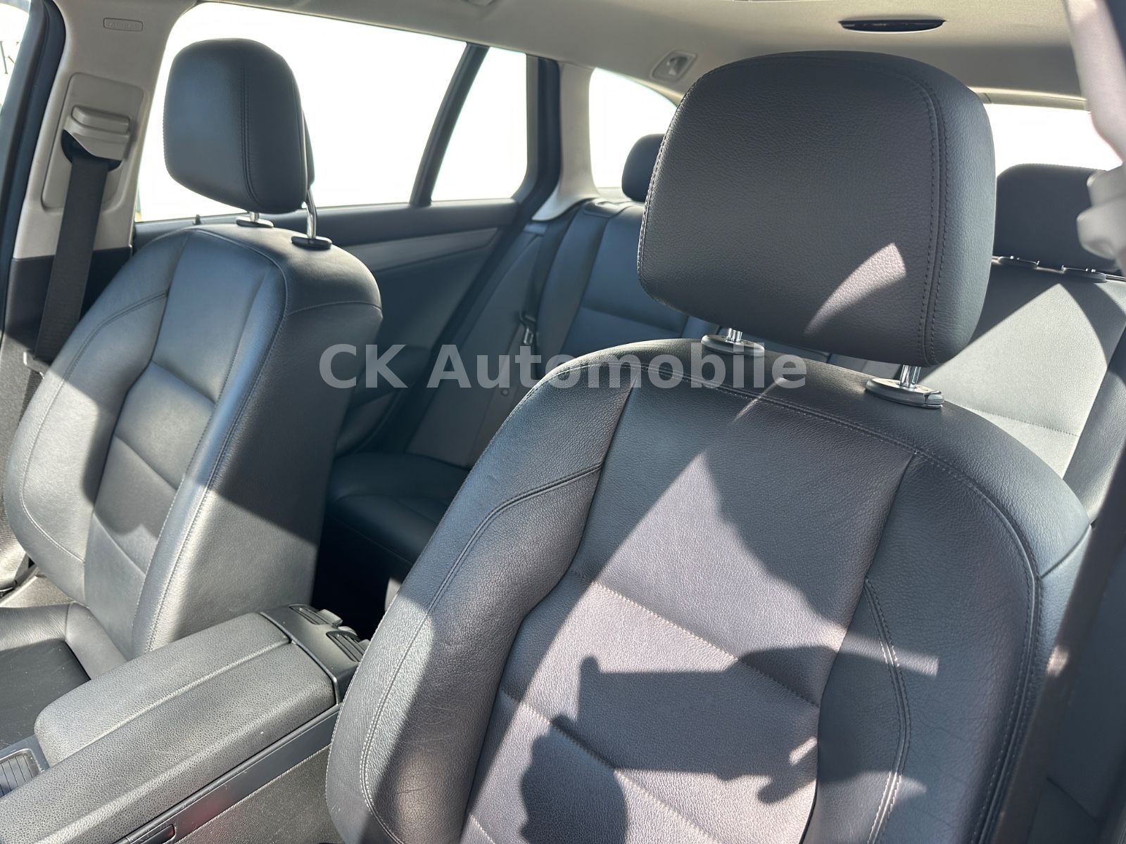 Fahrzeugabbildung Mercedes-Benz C 350 CDI T-Modell Avantgarde/Navi/Bi-Xenon/Kam.