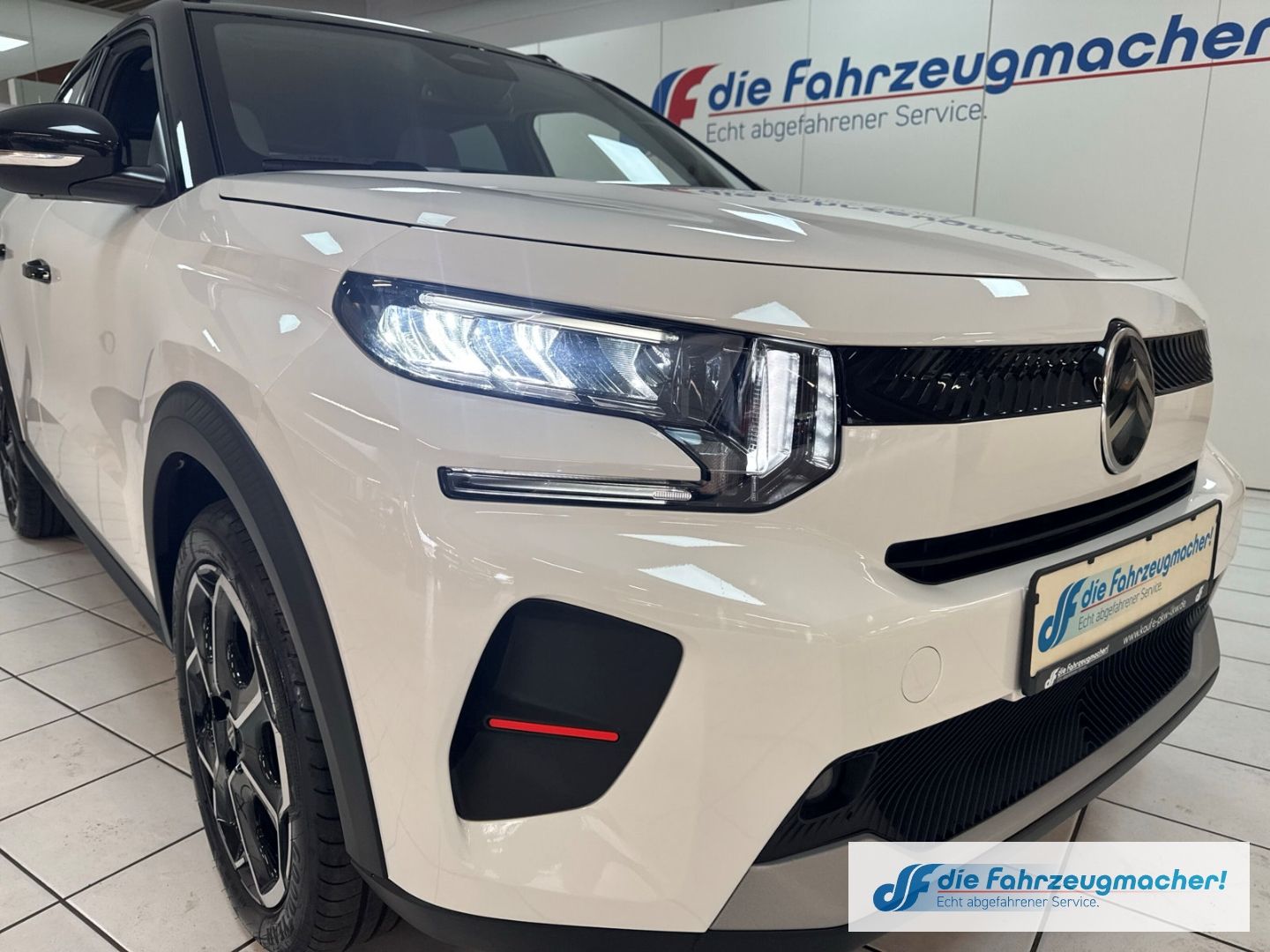 Fahrzeugabbildung Citroën C3 E 113 MAX HUD Navi Soundsystem LED Apple CarP