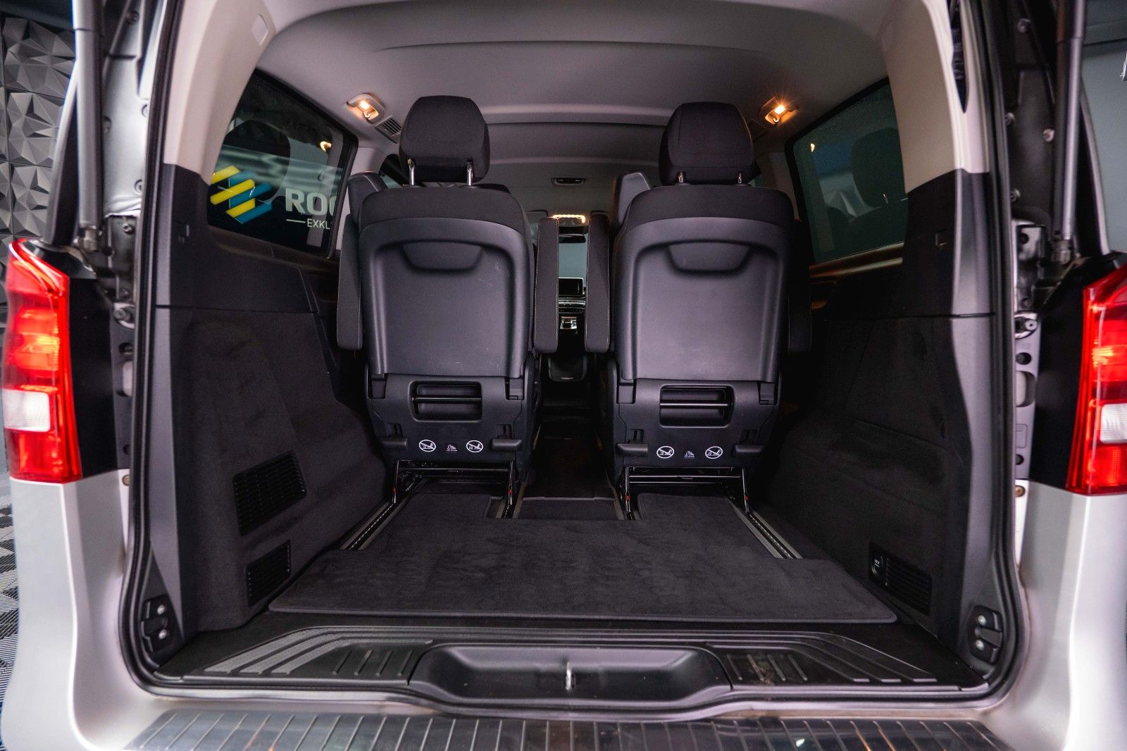 Fahrzeugabbildung Mercedes-Benz V 220 CDI EDITION Sport lang *ACC*DAB*6 Sitze*