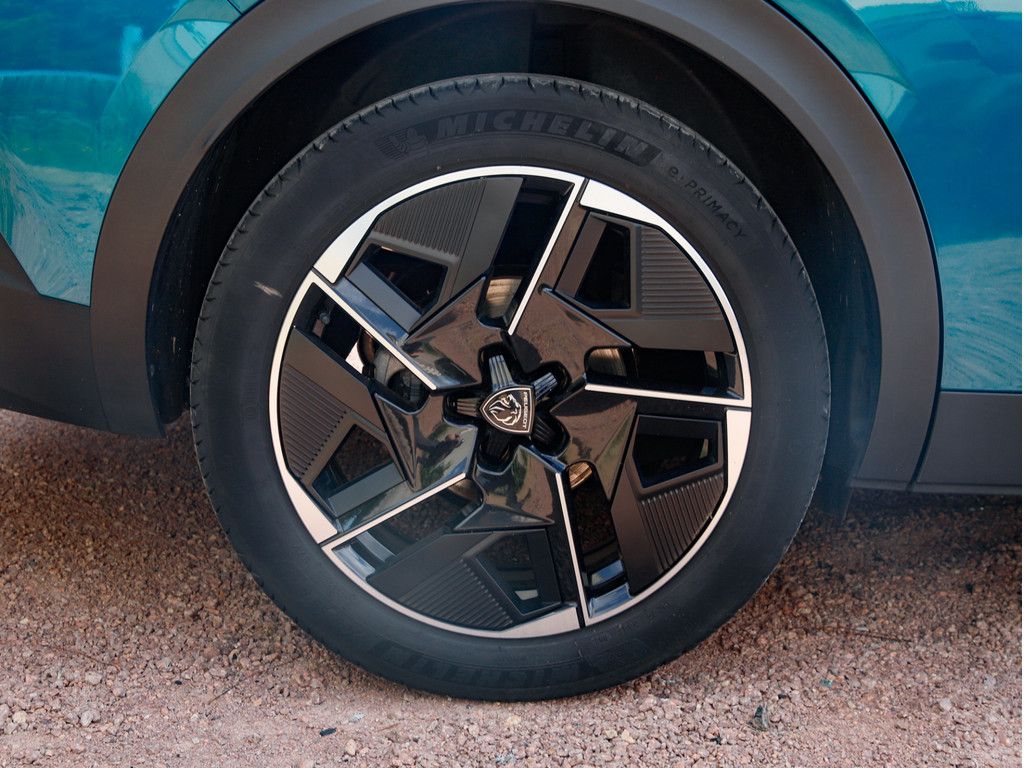 Peugeot 408 - Bild 8