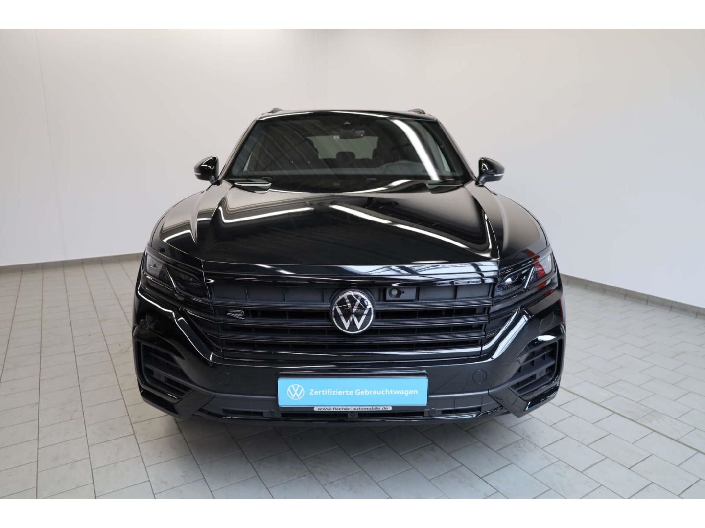 Volkswagen Touareg 3.0 TDI V6 4Motion R-Line Black Style foto 3